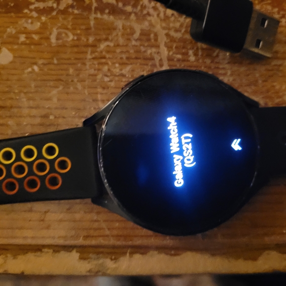 Samsung Galaxy Watch 4 40MM (GPS + Cellular) - Picture 9 of 13